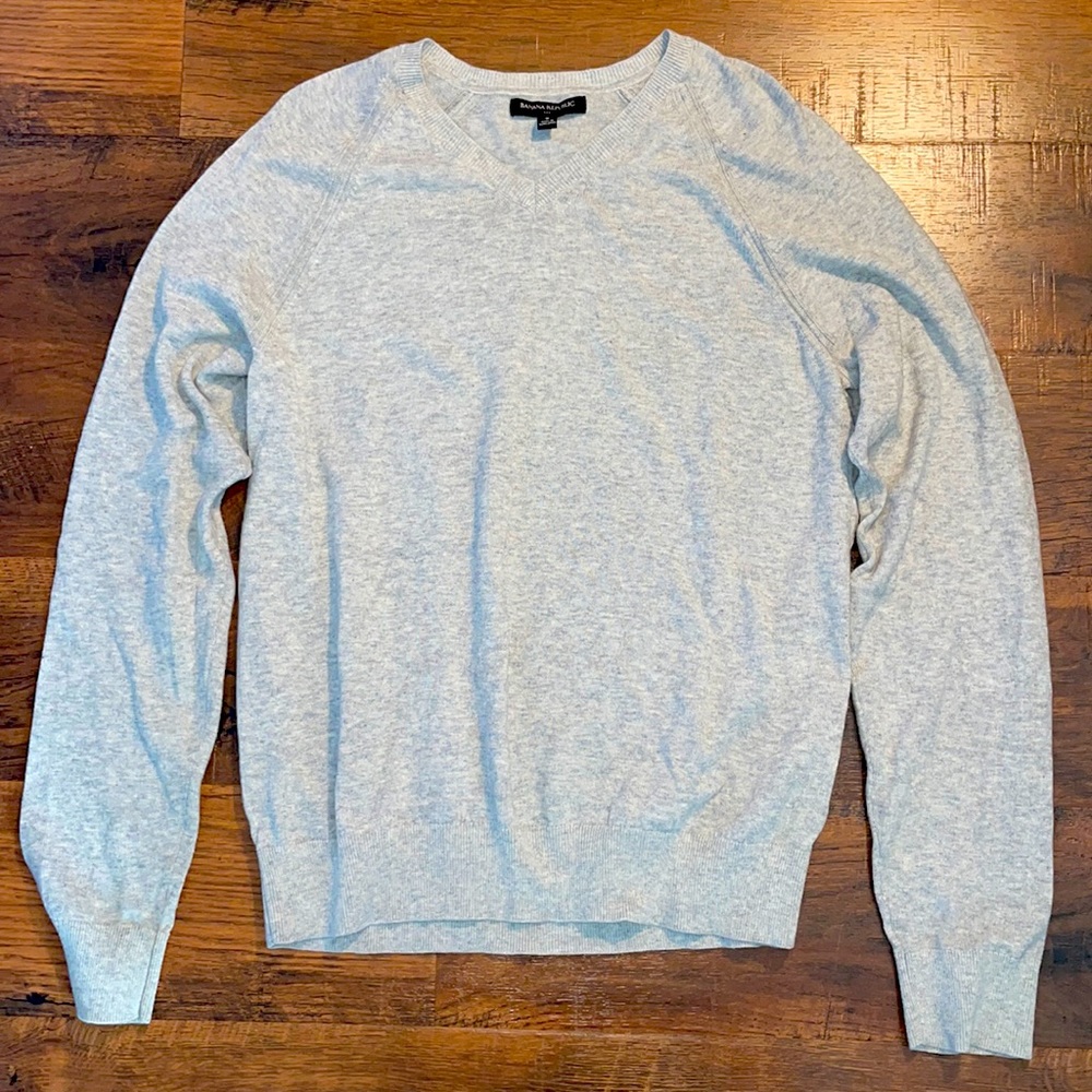 Banana Republic 100% Cotton V-neck Sweater Small Light Gray